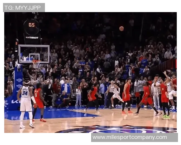 开拓者逆转11分班凯罗罚球失准猪哥失误助贝恩绝杀精彩瞬间回顾