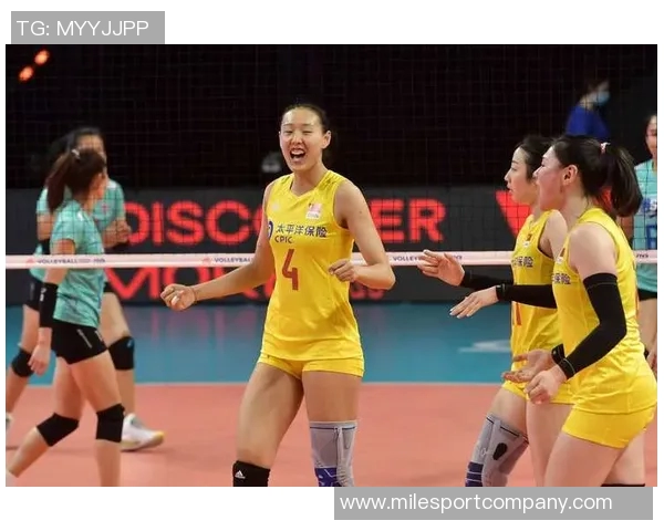 贺一然谈比赛经验：频繁比赛助力球员快速成长与进步